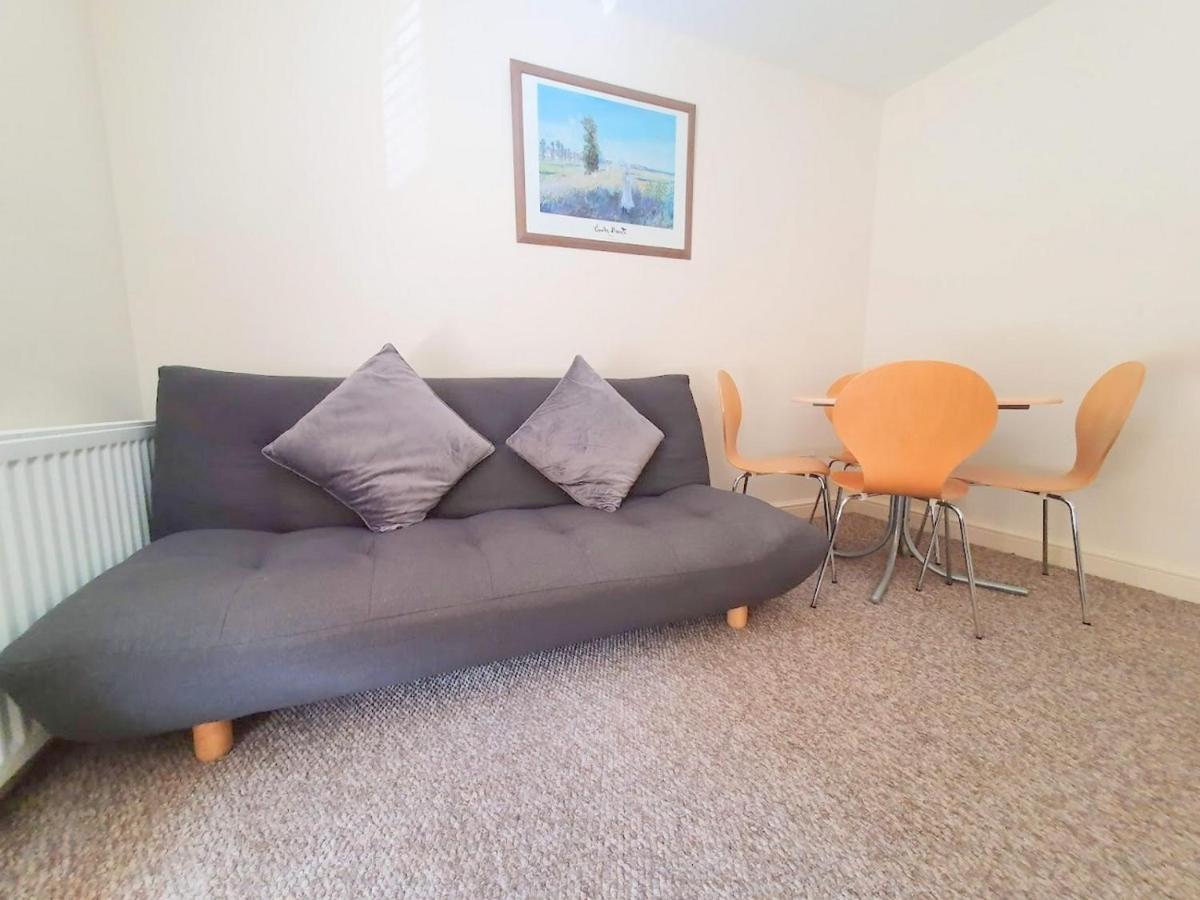 Bassett Flat With 2 Bedrooms And Superfast Wi-Fi Sittingbourne Ngoại thất bức ảnh