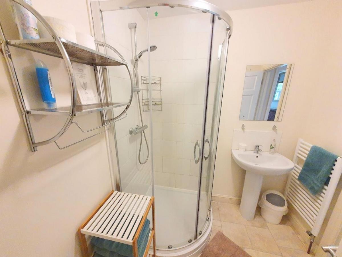 Bassett Flat With 2 Bedrooms And Superfast Wi-Fi Sittingbourne Ngoại thất bức ảnh