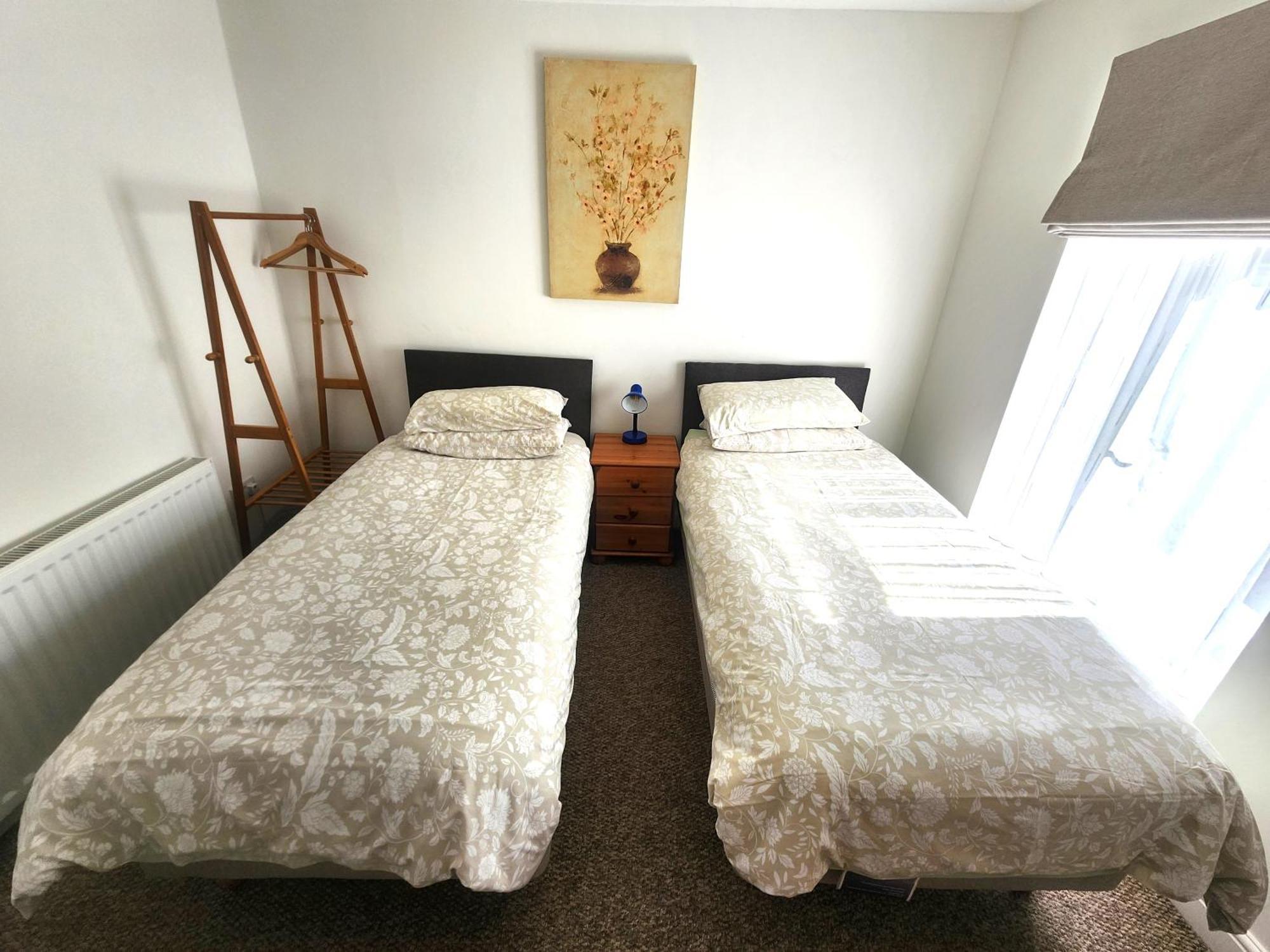 Bassett Flat With 2 Bedrooms And Superfast Wi-Fi Sittingbourne Ngoại thất bức ảnh